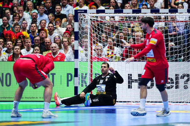 Cheering after Dejan Milosavljevs save Serbia, 96 DEN, Serbia vs Germany, Handball, EHF European Championship 2026, Group A, Matchday 2, 17 01 2026 DEN, Serbia vs Germany, Handball, EHF European Championship 2026, Group A, Matchday 2, 17 01 2026 Herning Copyright: xEibner-Pressefoto MarcelxvonxFehrnx EP_MFN