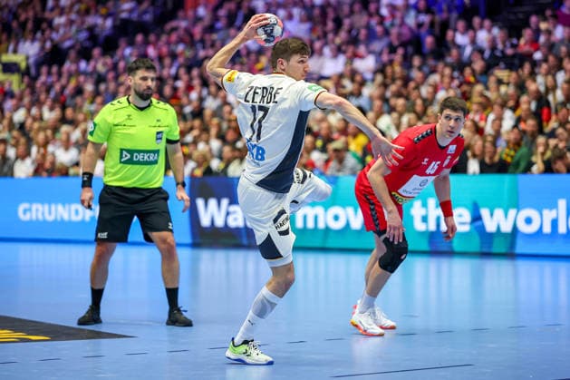 17 01 2026, Handball, Men s EHF EURO 2026, Germany Serbia, Jyske Bank Boxen in Herning, Denmark, Preliminary Round Lukas Zerbe Germany 17 Denmark