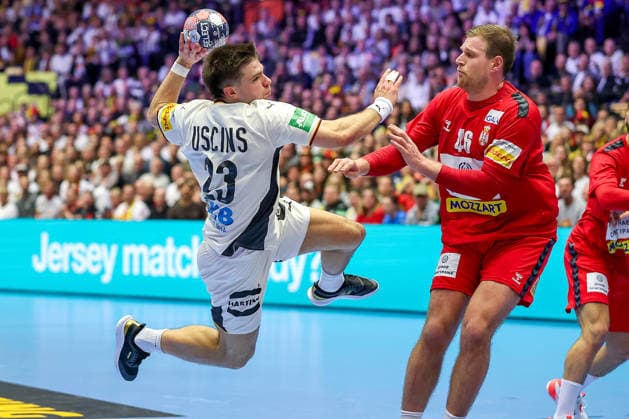 17 01 2026, Handball, Men s EHF EURO 2026, Germany Serbia, Jyske Bank Boxen in Herning, Denmark, Preliminary Round Renars Uscins Germany 23 throws on goal Denmark