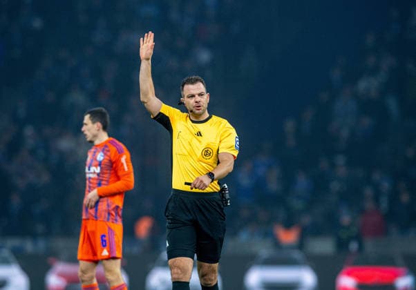 Soccer, Men, Season 2025 2026, 2 Bundesliga 18 Matchday , Hertha BSC FC Schalke 04, Referee Wolfgang Haslberger, 17 01 2026, Copyright: xSebastianxRäppold MatthiasxKochx