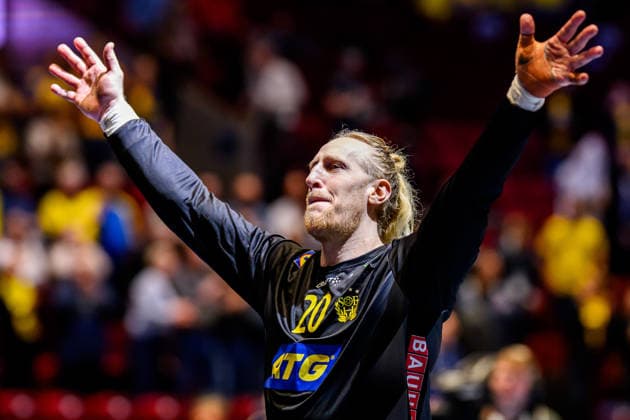 260117 Goalkeeper Mikael Appelgren of Sweden celebrates after the EHF European Handball Championship handball match between Sweden and the Netherlands on January 17, 2026 in Malmö Photo Mathilda Schuler BILDBYRAN kod MA MA0921 handball handball handball handballs em 2026 sverige sweden nederländerna netherlands ehf european handball championship bbeng jubel  Copyright: MATHILDAxSCHULER BB260117MA254