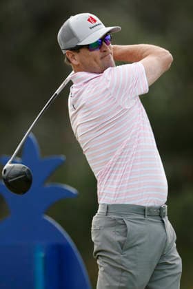 January 17, 2026, Honolulu, Hawaii, USA: ZACH JOHNSON tees off at the 1st during Round 3 of the 2026 Sony Open in Honolulu, Hawaii on January 17, 2026. Honolulu USA - ZUMAm310 20260117_zsp_m310_060 Copyright: xElliotxMilesx