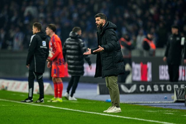 Miron Muslic FC Schalke 04, Head Coach , GER, Hertha BSC vs ,FC Schalke 04, 2 Bundesliga, Season 2025 2026, Matchday 18, 17 01 2026 DFL REGULATIONS PROHIBIT ANY USE OF PHOTOGRAPHS AS IMAGE SEQUENCES AND OR QUASI VIDEO GER, Hertha BSC vs ,FC Schalke 04, 2 Bundesliga, Season 2025 2026, Matchday 18, 17 01 2026 Berlin Copyright: xClaudiusxRauch,xEibner-Pressefotox xClaudiusxRauchx EP_CRH