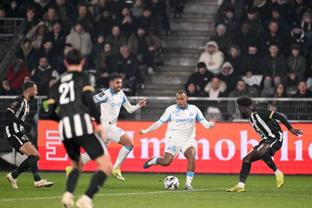 Angers SCO v Olympique de Marseille - Ligue 1 McDonald s 2025 2026 14 Igor PAIXAO (om) during the Ligue 1 McDonald s match between Angers SCO and Olympique de Marseille at Stade Raymond Kopa on January 17, 2026 in Angers, France. Angers France  Copyright: xFEPx 776348254