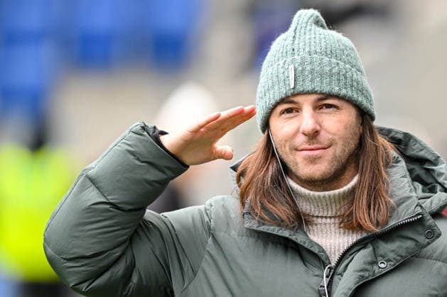 Riccardo Basile gestikuliert, gestik waehrend des spiels der Bundesliga zwischen TSG Hoffenheim und Bayer 04 Leverkusen, PreZero Arena am 17. January 2026 in Sinsheim, Deutschland. (Foto von Harry Langer DeFodi Images) +++ Riccardo Basile gestures during the Bundesliga match between TSG Hoffenheim and Bayer 04 Leverkusen at PreZero Arena on January 17, 2026 in Sinsheim, Germany. (Photo by Harry Langer DeFodi Images) DFL regulations prohibit any use of photographs as image sequences and or quasi-video. (Photo by Harry Langer DeFodi Images) DFL regulations prohibit any use of photographs as image sequences and or quasi-video. - *** Riccardo Basile gestures, gestures during the Bundesliga match between TSG Hoffenheim and Bayer 04 Leverkusen, PreZero Arena on January 17, 2026 in Sinsheim, Germany Photo by Harry Langer DeFodi Images Riccardo Basile gestures during the Bundesliga match between TSG Hoffenheim and Bayer 04 Leverkusen at PreZero Arena on January 17, 2026 in Sinsheim, Germany Photo by Harry Langer DeFodi Images DFL regulations prohibit any use of photographs as image sequences and or quasi video Photo by Harry Langer DeFodi Images DFL regulations prohibit any use of photographs as image sequences and or quasi video