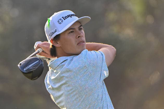 HONOLULU, HI - JANUARY 17: Johnny Keefer (USA) watches his tee shot on 1 during the third round of the Sony Open on January 17, 2026, at Waialae Country Club, Honolulu, Hawaii. (Photo by Ken Murray Icon Sportswire) GOLF: JAN 17 PGA, Golf Herren Sony Open in Hawaii EDITORIAL USE ONLY Icon2601170053