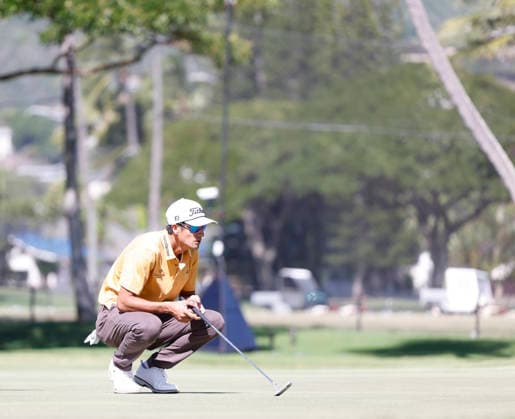 January 17, 2026, Honolulu, Hawaii, USA: RICKY CASTILLO studies the 9th green during Round 3 of the 2026 Sony Open in Honolulu, Hawaii on January 17, 2026. Honolulu USA - ZUMAm310 20260117_zsp_m310_106 Copyright: xElliotxMilesx