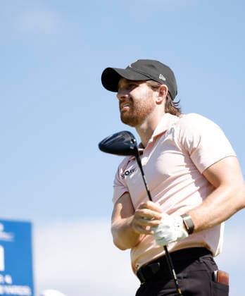 January 17, 2026, Honolulu, Hawaii, USA: PATRICK ROGERS tees off at the 1st during Round 3 of the 2026 Sony Open in Honolulu, Hawaii on January 17, 2026. Honolulu USA - ZUMAm310 20260117_zsp_m310_111 Copyright: xElliotxMilesx