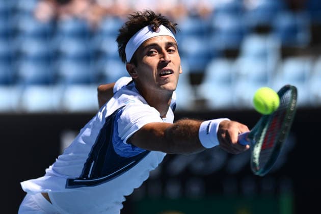 TENNIS AUSTRALIAN OPEN, Tomas Martin Etcheverry of Argentina in action during the Men™s 1st round match against Miomir Kecmanovic of Serbia on day 1 of the 2026 Australian Open tennis tournament at Melbourne Park in Melbourne, Sunday, January 18, 2026. ( NO ARCHIVING MELBOURNE VICTORIA AUSTRALIA  Copyright: xJOELxCARRETTx 20260118196128097587