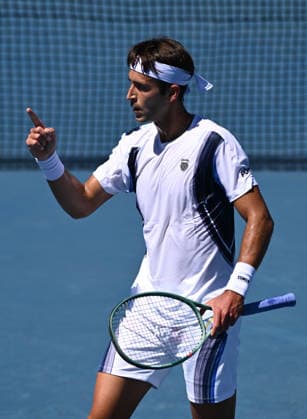 TENNIS AUSTRALIAN OPEN, Tomas Martin Etcheverry of Argentina reacts during the Men™s 1st round match against Miomir Kecmanovic of Serbia on day 1 of the 2026 Australian Open tennis tournament at Melbourne Park in Melbourne, Sunday, January 18, 2026. ( NO ARCHIVING MELBOURNE VICTORIA AUSTRALIA  Copyright: xJOELxCARRETTx 20260118172440343358