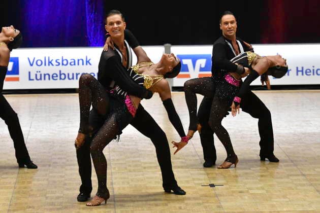 GER Dancing, 1 National League of Latin Formations 17 01 2025, GER Dancing, 1 National League of Latin Formations,, Final, in the picture Blau Weiss Buchholz Team A with the theme On the floor nordphotoxGmbH xWitke nph00002