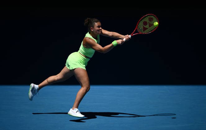 TENNIS AUSTRALIAN OPEN, Jasmine Paolini of Italy in action during the Women™s 1st round match against Aliaksandra Sasnovich of Belarus on day 1 of the 2026 Australian Open tennis tournament at Melbourne Park in Melbourne, Sunday, January 18, 2026. ( NO ARCHIVING MELBOURNE VICTORIA AUSTRALIA  Copyright: xJOELxCARRETTx 20260118117219905217