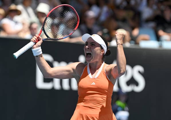 TENNIS AUSTRALIAN OPEN, Elena-Gabriela Ruse of Romania celebrates winning the Women™s 1st round match against Dayana Yastremska of Ukraine on day 1 of the 2026 Australian Open tennis tournament at Melbourne Park in Melbourne, Wednesday, January 14, 2026. ( NO ARCHIVING MELBOURNE VICTORIA AUSTRALIA  Copyright: xLUKASxCOCHx 20260118150510881683