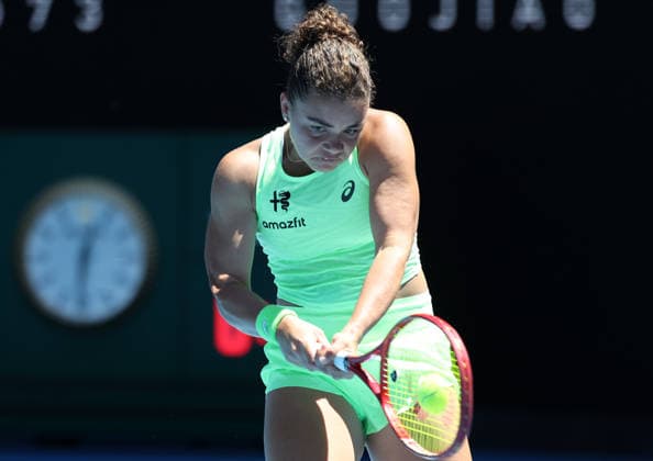 January 18, 2026, Melbourne, Victoria, Australia: JASMINE PAOLINI of Italy during the match against A. Sasnovich in the first round of Australian Open, Melbourne, Australia. Paollini won 6:1, 6:2 Melbourne Australia - ZUMAc278 20260118_zsp_c278_025 Copyright: xMarcinxCholewinskix