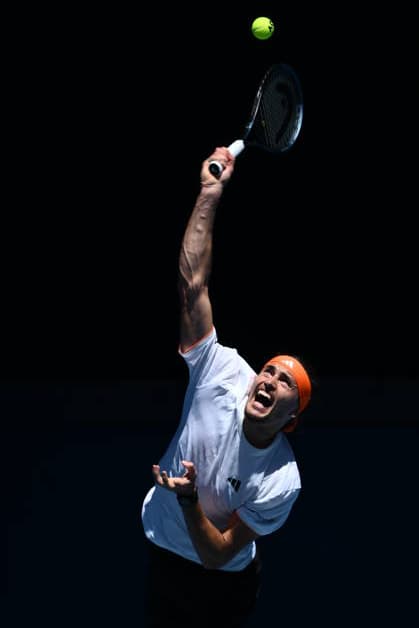 TENNIS AUSTRALIAN OPEN, Alexander Zverev of Germany serves during the Men™s 1st round match against Gabriel Diallo of Canada on day 1 of the 2026 Australian Open tennis tournament at Melbourne Park in Melbourne, Sunday, January 18, 2026. ( NO ARCHIVING MELBOURNE VICTORIA AUSTRALIA  Copyright: xJOELxCARRETTx 20260118190066109113