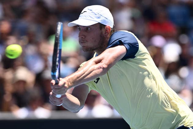 TENNIS AUSTRALIAN OPEN, Miomir Kecmanovic of Serbia returns during the Men™s 1st round match against Tomas Martin Etcheverry of Argentina on day 1of the 2026 Australian Open tennis tournament at Melbourne Park in Melbourne, Sunday, January 18, 2026. ( NO ARCHIVING MELBOURNE VICTORIA AUSTRALIA  Copyright: xJOELxCARRETTx 20260118181609552236