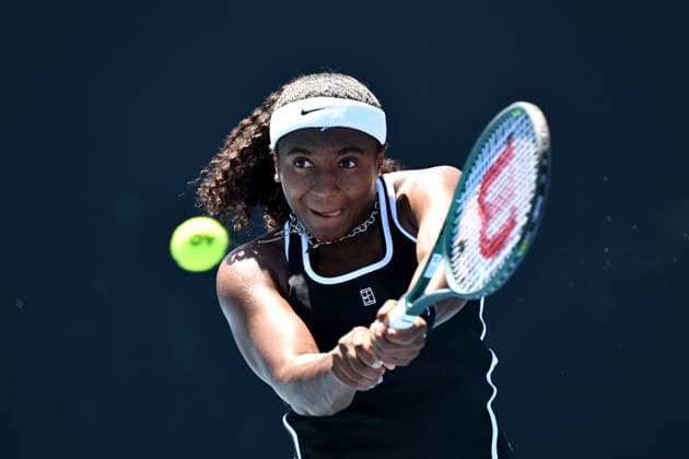 TENNIS AUSTRALIAN OPEN, Haley Baptiste of USA returns during the Women™s 1st round match against Marketa Vondrousova of Czech Republic on day X of the 2026 Australian Open tennis tournament at Melbourne Park in Melbourne, Sunday, January 18, 2026. ( NO ARCHIVING MELBOURNE VICTORIA AUSTRALIA  Copyright: xJAMESxROSSx 20260118182125456723