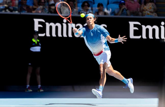 (260118) -- MELBOURNE, Jan. 18, 2026 -- Zhang Zhizhen of China hits a return during the men s singles first round match between Zhang Zhizhen of China and Francisco Cerundolo of Argentina at the Australian Open tennis tournament 2026 in Melbourne, Australia, Jan. 18, 2026. (Photo by Xinhua) (SP)AUSTRALIA-MELBOURNE-AUSTRALIAN OPEN-MEN S SINGLES-DAY 1 HuxJingchen 