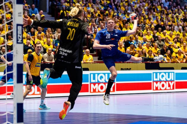 Netherlands v Sweden, EHF Euro 2026, Malmo, Sweden Malmo, Sweden - 2026, January 17 : Niels Versteijnen (20) of Netherlands seen during the EHF Euro 2026 match between Netherlands v Sweden at Malmo Arena, Malmo on 17 01 2026 Sweden, Malmo, Malmö Arena  Copyright: xGonzalesxPhoto TobiasxJorgensenx