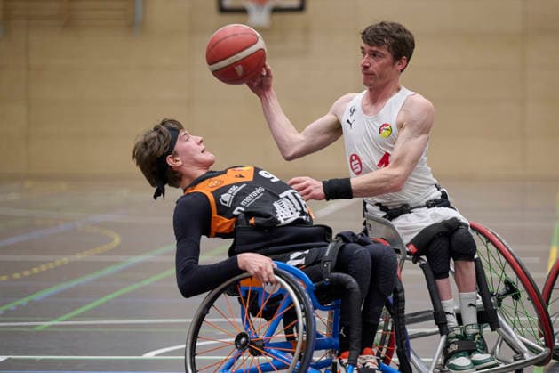 Nuremberg Falcons vs Hannover United 2, Wheelchair Basketball, 2 Wheelchair Basketball Bundesliga, Division A, RBBL2 Div A 25 26, Nuremberg, Sporthalle Berthold Brecht Schule, 1 Kim Robins Nuremberg Falcons RBBL2, Nuremberg Falcons vs Hannover United 2 Nuremberg Sporthalle Berthold Brecht Schule Bayern Germany Copyright: xAmerican-Football.Network,x30nullvierxPhotographie,xGerhardxLehnerx
