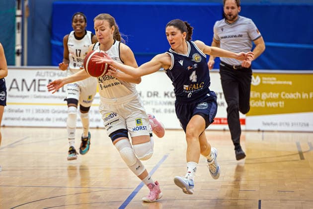 Basketball, Women 2nd BL, Bender Baskets Grünberg - Hürther BC