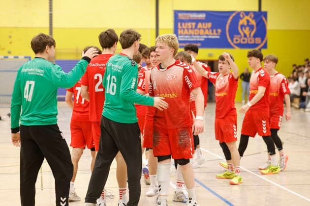 17 01 2026 Handball championship round B juniors TSV Pfungstadt TuSEM Essen 33 36 Joyful jubilation Emotion after the end of the game Tim Bredlau 20 TuSEM Lennart Otte 16 TuSEM Tom Schemionek 14 TuSEM Pfungstadt Hesse Germany