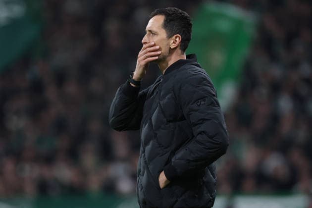 1 Bundesliga SV Werder Bremen Eintracht Frankfurt on 16 01 2026 at Weserstadion in Bremen Coach Dino Toppmöller Toppmoeller Toppmoller Frankfurt dissatisfied, disappointed, disappointed, dejected MH