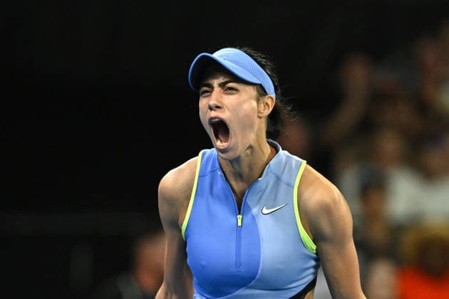 TENNIS AUSTRALIAN OPEN, Olga Danilovic of Serbia celebrates after winning the Women™s Singles first round match against Venus Williams of the United States on day 1 of the 2026 Australian Open tennis tournament at Melbourne Park in Melbourne, Sunday, January 18, 2026. ( NO ARCHIVING MELBOURNE VICTORIA AUSTRALIA  Copyright: xLUKASxCOCHx 20260118154837733127