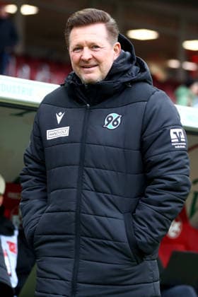 2 Bundesliga 1 FC Kaiserslautern Hannover 96 on 18 01 2026 at Fritz Walter Stadium in Kaiserslautern Coach Christian Titz Hannover 96 SM