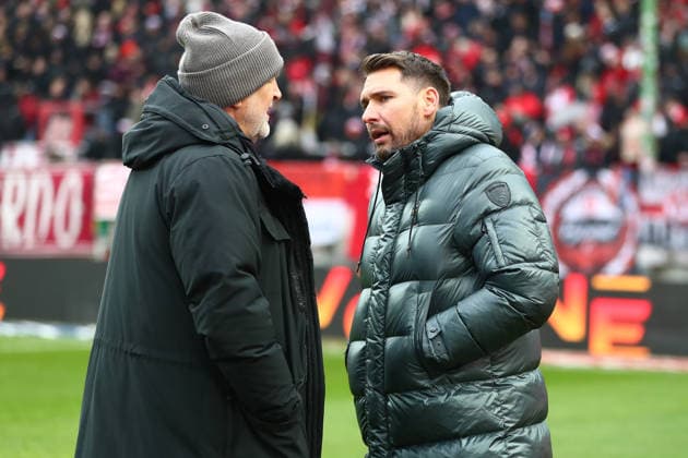 2 Bundesliga 1 FC Kaiserslautern Hannover 96 on 18 01 2026 at Fritz Walter Stadium in Kaiserslautern Managing Director Sport Jörg Schmadtke Hannover 96 Patrick Helmes SM
