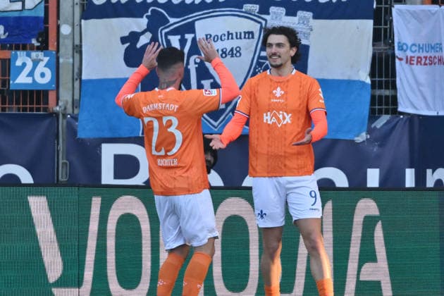 Jubel 0 1, v re , Marco Richter SV Darmstadt 98 , Fraser Hornby SV Darmstadt 98 18 01 2026, Fußball 2 Bundesliga, Saison 2025 2026, 18 Spieltag, VfL Bochum SV Darmstadt 98 DFL regulations prohibit any use of photographs as image sequences and or quasi video Bochum Vonovia Ruhrstadion Nordrhein Westfalen Germany Team2