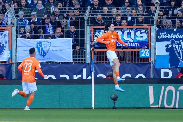 Goal celebration for 1 0 for Darmstadt 98 by Fraser Hornby SV Darmstadt 98 , Marco Richter SV Darmstadt 98 GER, VfL Bochum vs SV Darmstadt 98, Football, 2 Liga, Matchday 18, Season 2025 2026, 18 01 2026 DFL REGULATIONS PROHIBIT ANY USE OF PHOTOGRAPHS AS IMAGE SEQUENCES AND OR QUASI VIDEO GER, VfL Bochum vs SV Darmstadt 98, Football, 2 Liga, Matchday 18, Season 2025 2026, 18 01 2026 Bochum Copyright: xEibner-Pressefoto FrankxZeisingx EP_FZG