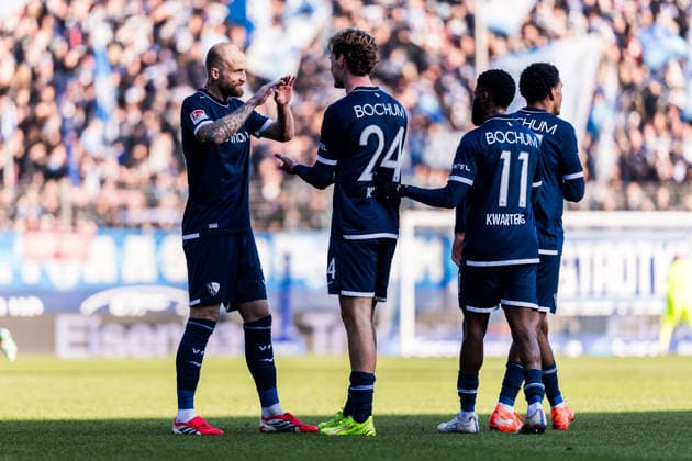 2 Soccer Bundesliga, VfL Bochum SV Darmstadt 98 18 01 2026 Cheering for 2 1 by Philipp Hofmann VfL Bochum, 33 , Goal, Goal celebration 2 Soccer Bundesliga, VfL Bochum SV Darmstadt 98, VONONVIA Ruhrstadion on 18 01 2026 DFL REGULATIONS PROHIBIT ANY USE OF PHOTOGRAPHS AS IMAGE SEQUENCES AND OR QUASI VIDEO Copyright: xBEAUTIFULxSPORTS Wunderlx