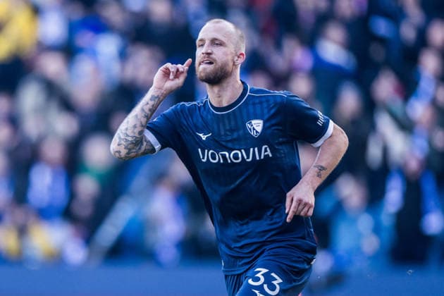 2 Soccer Bundesliga, VfL Bochum SV Darmstadt 98 18 01 2026 Cheering for 2 1 by Philipp Hofmann VfL Bochum, 33 , Goal, Goal celebration 2 Soccer Bundesliga, VfL Bochum SV Darmstadt 98, VONONVIA Ruhrstadion on 18 01 2026 DFL REGULATIONS PROHIBIT ANY USE OF PHOTOGRAPHS AS IMAGE SEQUENCES AND OR QUASI VIDEO Copyright: xBEAUTIFULxSPORTS Wunderlx