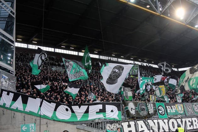 2 Bundesliga 1 FC Kaiserslautern Hannover 96 on 18 01 2026 at Fritz Walter Stadium in Kaiserslautern Fans Ultras Spectators Hannover 96, atmosphere, scarves, flags SM
