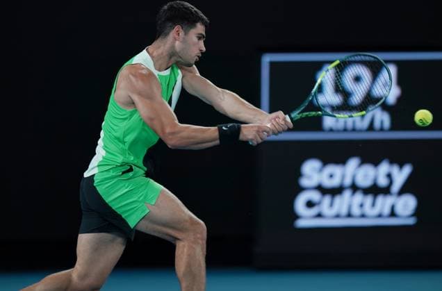 (260118) -- MELBOURNE, Jan. 18, 2026 -- Carlos Alcaraz of Spain hits a return during the men s singles 1st round match between Carlos Alcaraz of Spain and Adam Walton of Australia at the Australian Open tennis tournament in Melbourne, Australia, Jan. 18, 2026. (Photo by Xinhua) (SP)AUSTRALIA-MELBOURNE-TENNIS-AUSTRALIAN OPEN-MEN S SINGLES WangxShen 