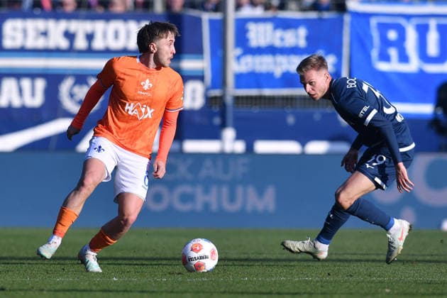 Soccer 2 Bundesliga 18 Matchday VfL Bochum SV Darmstadt 98 on 18 01 2026 at Vonovia Ruhrstadion in Bochum Luca Marsiler Darmstadt , left Leandro Morgalla Bochum , right DFL regulations prohibit any use of photographs as image sequences and or quasi video xRx