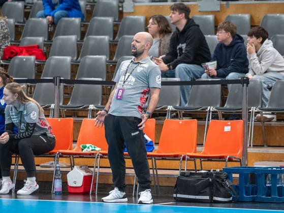 Dominic Buttig Rostocker HC, Coach is disappointed TSV Bayer 04 Leverkusen vs Rostocker Handball Club, Handball, ALSCO Handball Bundesliga Women, Matchday 14, Season 2025 2026, 18 01 2026 TSV Bayer 04 Leverkusen vs Rostocker Handball Club, Handball, ALSCO Handball Bundesliga Women, Matchday 18, Season 2025 2026, 18 01 2026 Leverkusen Copyright: xEibner-Pressefoto ThomasxHaeslerx EP_THR