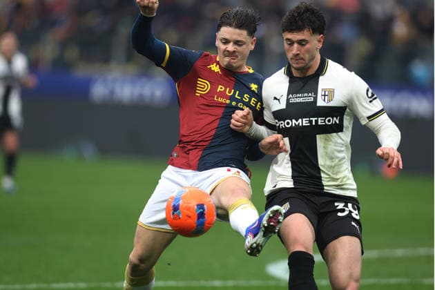 Parma™s Alessandro Circati fight for the ball with Genoa™s Vitinha during the Serie A soccer match between Parma and Genoa at the Ennio Tardini Stadium in Parma - Sunday , January 18, 2026. - Soccer .  Copyright: xGiannixSantandrea LaPressex