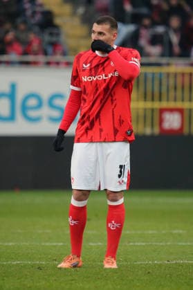 2 Bundesliga 1 FC Kaiserslautern Hannover 96 on 18 01 2026 at Fritz Walter Stadion in Kaiserslautern Luca Sirch 1 FC Kaiserslautern Disappointed, sad, frustrated SM