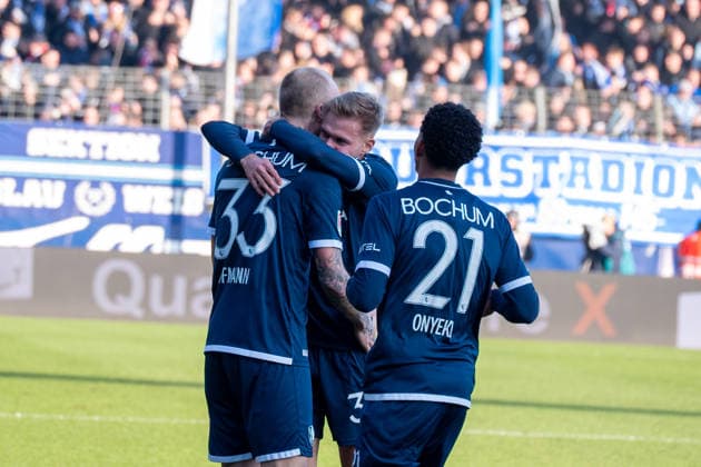 Germany 2 Bundesliga 2025 26 Vfl Bochum vs SV Darmstadt 98,18 Matchday 18 01 2026 Vonovia Ruhstadion Bochum Cheering goal Philipp Hofmann Vfl Bochum,33 Francis Onyeka Vfl Bochum,21 Copyright: xOrhanxHabashx