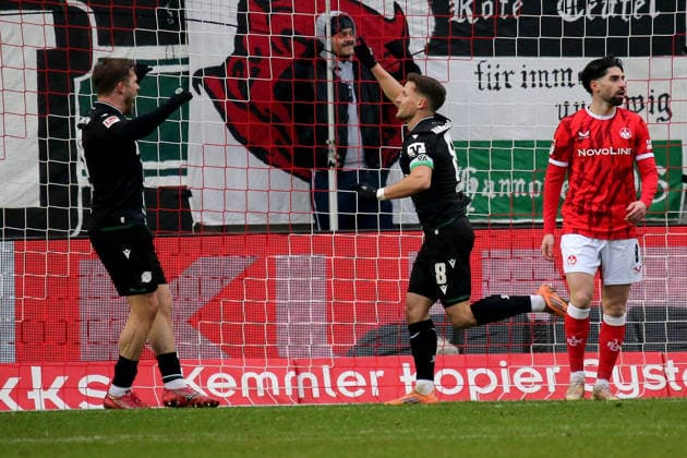 2 Bundesliga 1 FC Kaiserslautern Hannover 96 on 18 01 2026 at Fritz Walter Stadion in Kaiserslautern Goal celebration after the goal celebrating the goal celebrate 0 1 by Enzo Leopold Hannover 96 SM