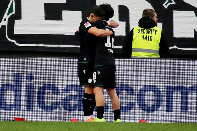 2 Bundesliga 1 FC Kaiserslautern Hannover 96 on 18 01 2026 at Fritz Walter Stadion in Kaiserslautern Goal celebration after the goal celebrating the goal celebrate 0 1 by Enzo Leopold Hannover 96 SM
