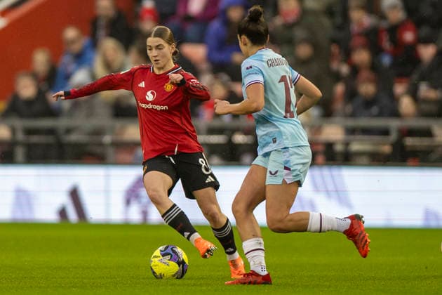 18th January 2026; Leigh Sports Village, Manchester, England; Womens FA Cup Football, Manchester United, ManU versus Burnley; Jess Park of Manchester United Women under pressure from Millie Chandarana of Burnley Women  TimxWilliams Content restricted for UK based newspaper