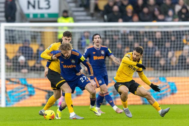 Wolverhampton Wanderers v Newcastle United, Premier League Newcastle United forward Nick Woltemade (27) battles for possession during the Premier League match between Wolverhampton Wanderers and Newcastle United at Molineux, Wolverhampton, UK on 18 January 2026. Wolverhampton Molineux West Midlands UK Editorial use only DataCo restrictions apply See www.football-dataco.com , Copyright: xManjitxNarotrax PSI-23598-0012