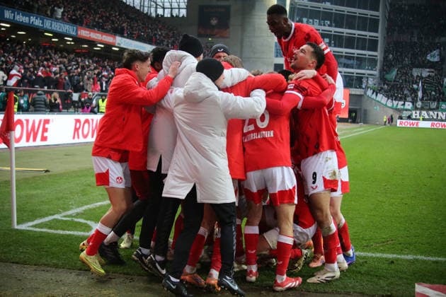 2 Bundesliga 1 FC Kaiserslautern Hannover 96 on 18 01 2026 at Fritz Walter Stadion in Kaiserslautern Goal celebration after the goal for celebrating the goal celebrate 2 1 by Semih Sahin 1 FC Kaiserslautern SM