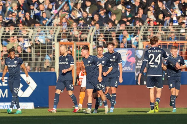Goal celebration for 3 3 by Callum Marshall VfL Bochum GER, VfL Bochum vs SV Darmstadt 98, Football, 2 Liga, Matchday 18, Season 2025 2026, 18 01 2026 DFL REGULATIONS PROHIBIT ANY USE OF PHOTOGRAPHS AS IMAGE SEQUENCES AND OR QUASI VIDEO GER, VfL Bochum vs SV Darmstadt 98, Football, 2 Liga, Matchday 18, Season 2025 2026, 18 01 2026 Bochum Copyright: xEibner-Pressefoto FrankxZeisingx EP_FZG