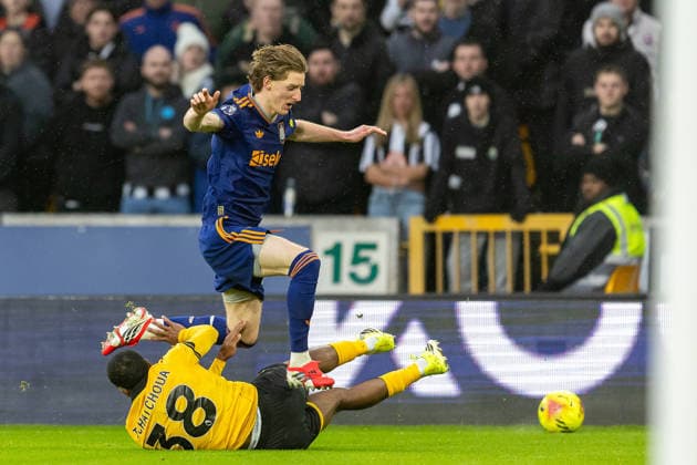 Wolverhampton Wanderers v Newcastle United, Premier League Wolverhampton Wanderers defender Jackson Tchatchoua (38) makes tackle on Newcastle United midfielder Anthony Gordon (10) during the Premier League match between Wolverhampton Wanderers and Newcastle United at Molineux, Wolverhampton, UK on 18 January 2026. Wolverhampton Molineux West Midlands UK Editorial use only DataCo restrictions apply See www.football-dataco.com , Copyright: xManjitxNarotrax PSI-23598-0022