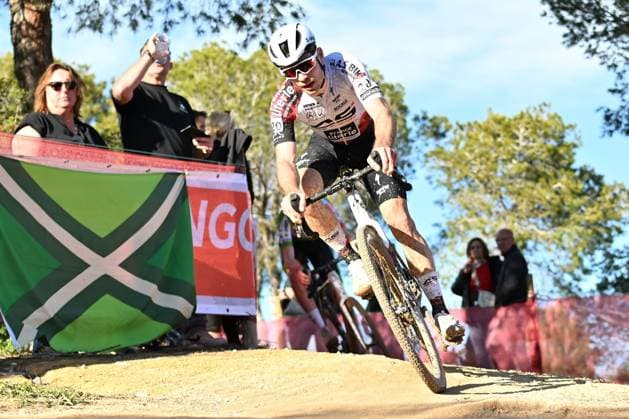 UCI Cyclocross World Cup 2025-2026 Benidorm BENIDORM, SPAIN - JANUARY 18 : Menut David (FRA) of As Bike Racing during the 10th leg of the Benidorm UCI Cyclocross World Cup 2025-2026 a cyclocross race for Men Elite on January 18, 2026 in Benidorm, Spain, 18 01 2026 ( Benidorm Spain  Copyright: xBcex