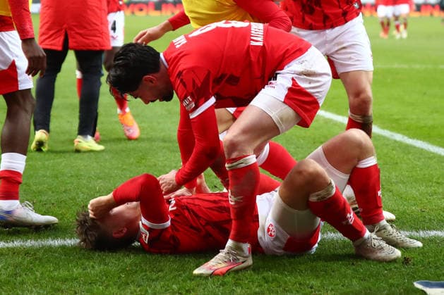 2 Bundesliga 1 FC Kaiserslautern Hannover 96 on 18 01 2026 at Fritz Walter Stadion in Kaiserslautern Goal celebration after the goal for celebrating the goal celebrate 3 1 by Naatan Mikael Skyttä 1 FC Kaiserslautern SM